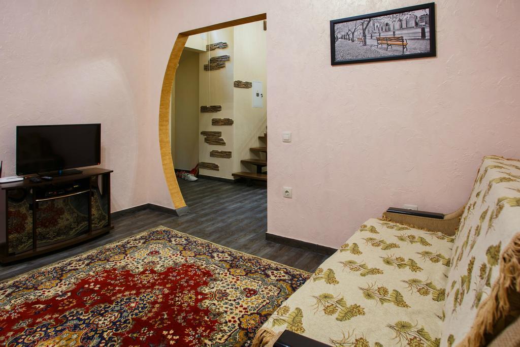 Apartaments On Ogiyenko Street Lwów Zewnętrze zdjęcie